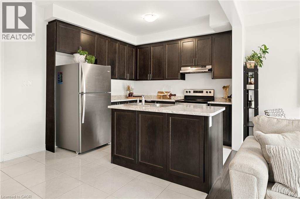 166 Deerpath Drive Unit# 49, Guelph, ON - Indoor Photo Showing Kitchen