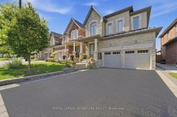 68 Duggan Street Aurora, ON L4G 0Y8