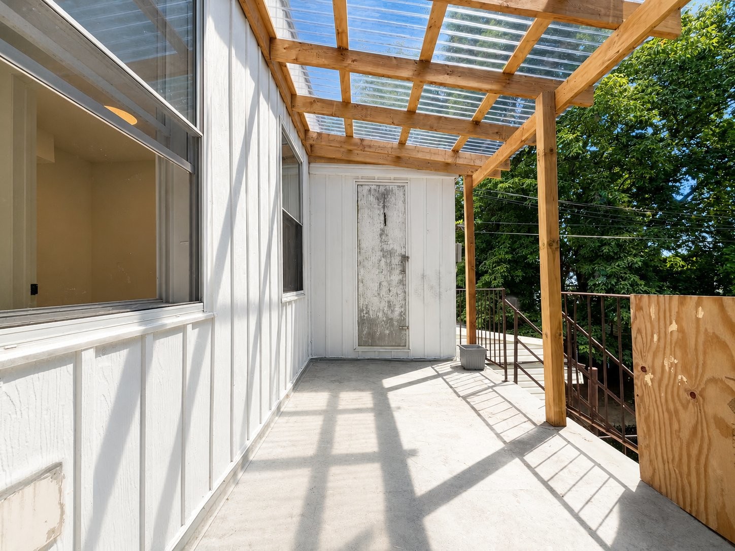 Balcon - 7848 Rue St-Hubert, Montréal (Villeray/Saint-Michel/Parc-Extension), QC - With Exterior
