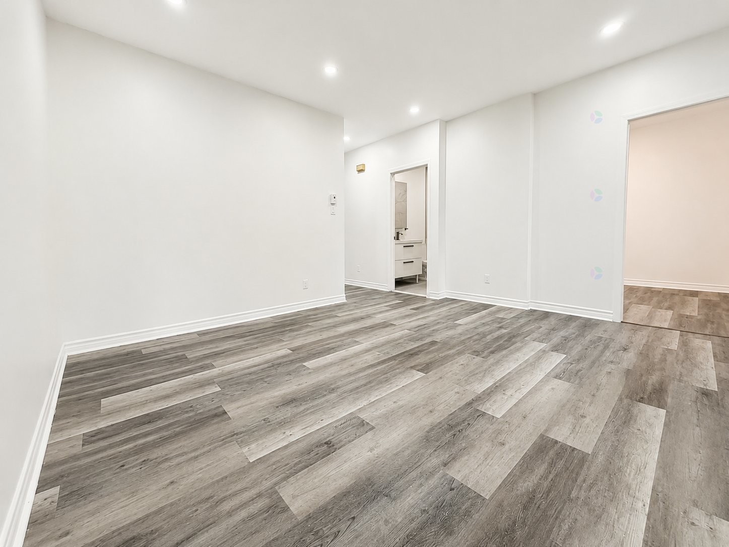 Salon - 7848 Rue St-Hubert, Montréal (Villeray/Saint-Michel/Parc-Extension), QC - Indoor Photo Showing Other Room