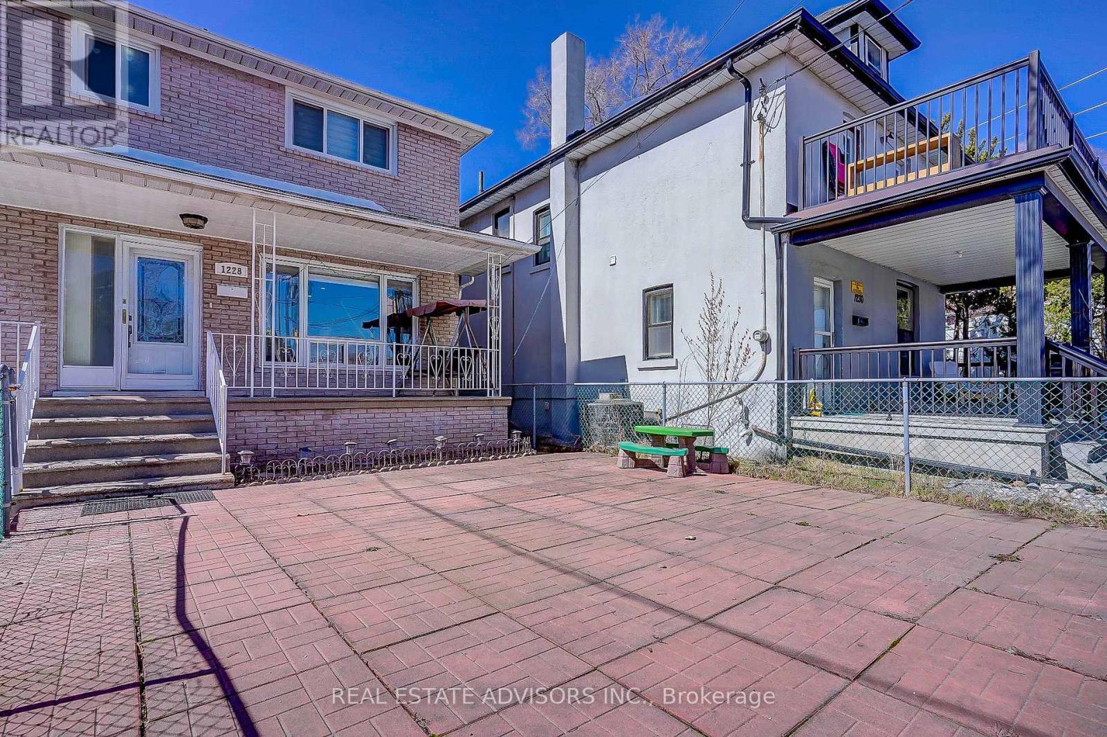 1228 Jane Street N, Toronto, ON - Outdoor With Deck Patio Veranda