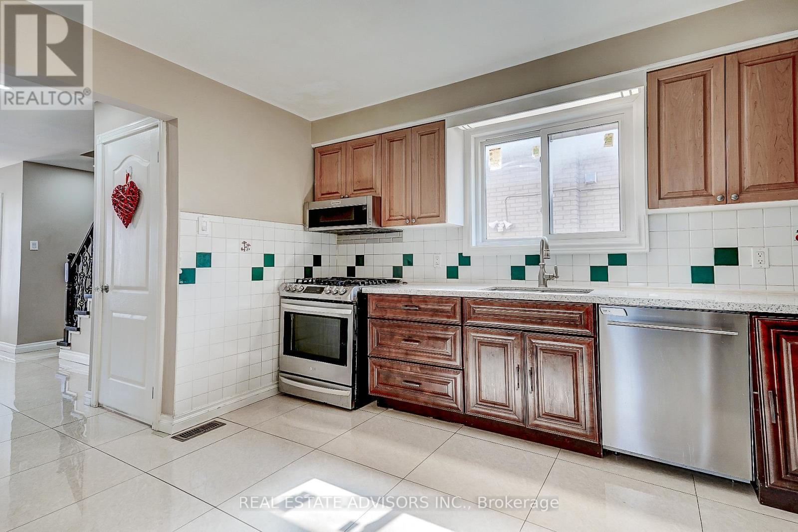 Main Kitchen - 1228 Jane Street N, Toronto, ON - Indoor Photo Showing Kitchen
