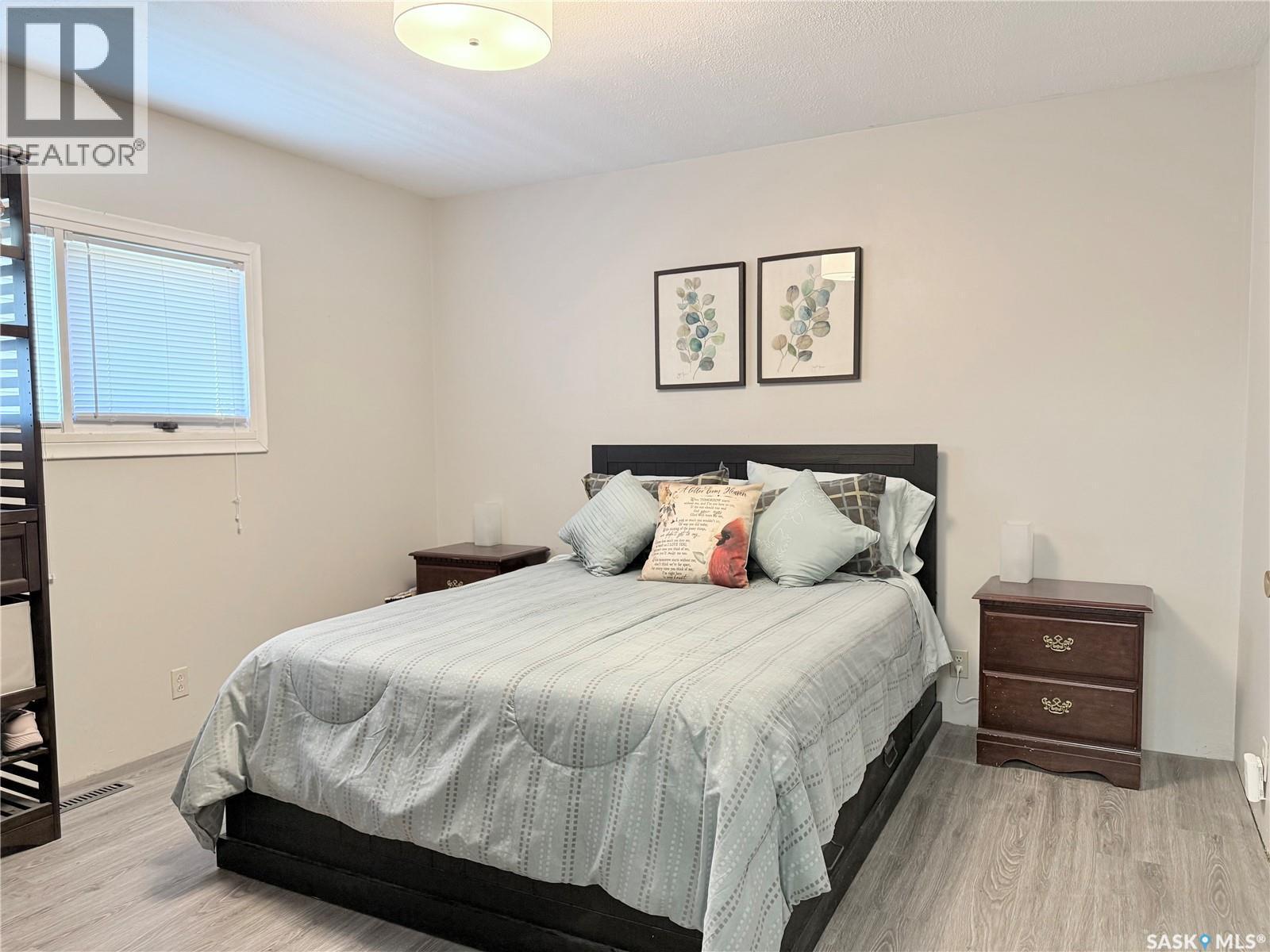 219 Thomson Street, Outlook, SK - Indoor Photo Showing Bedroom