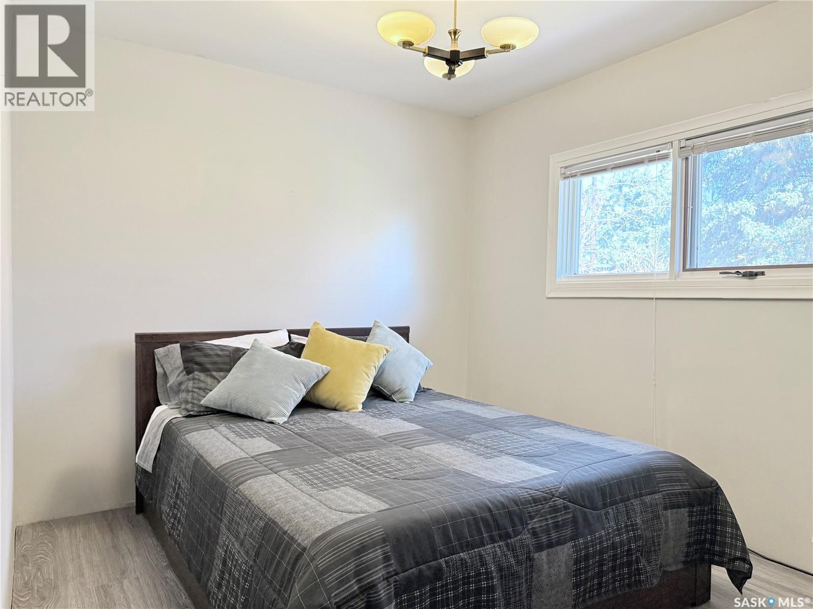 219 Thomson Street, Outlook, SK - Indoor Photo Showing Bedroom