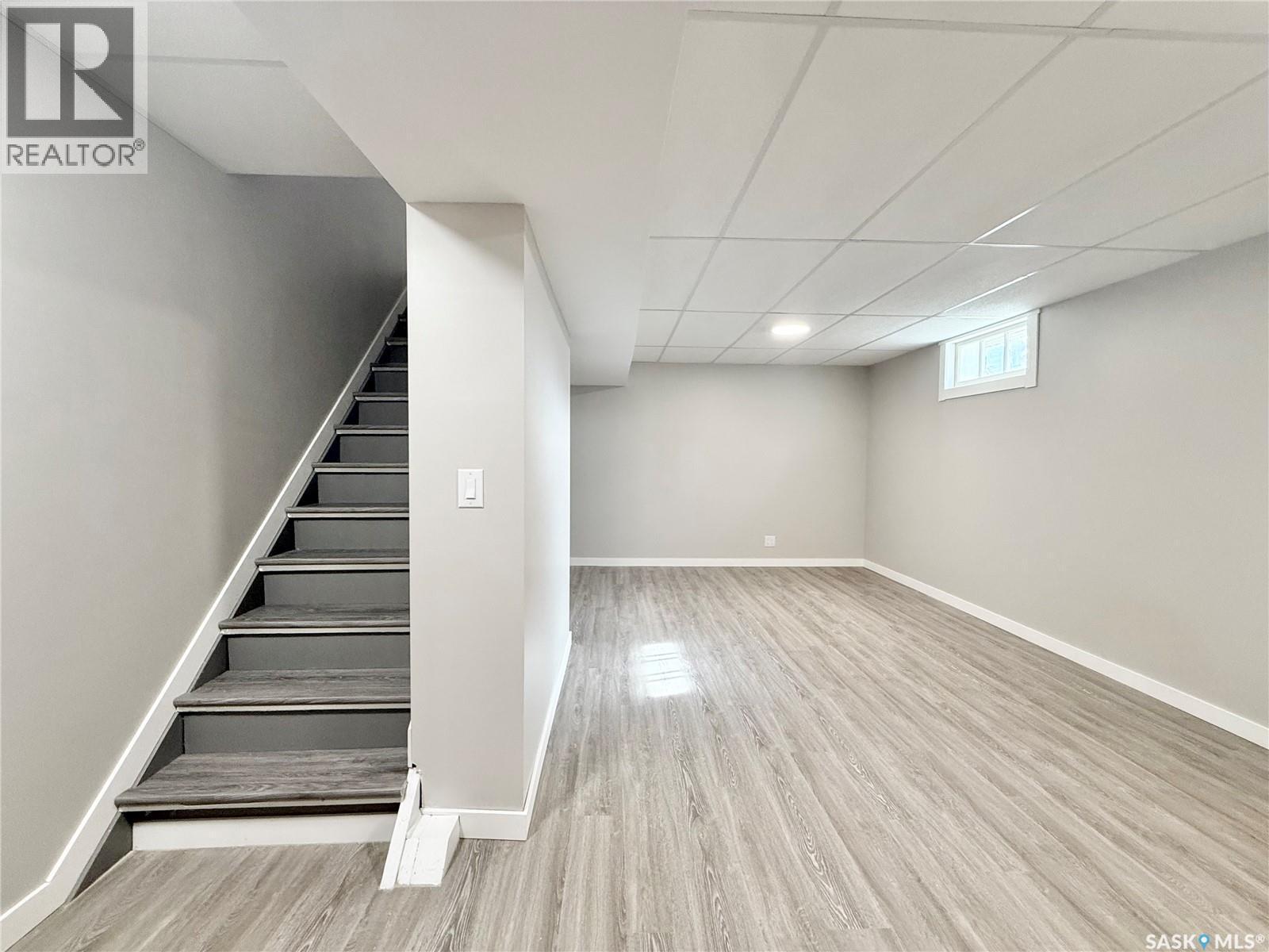 219 Thomson Street, Outlook, SK - Indoor