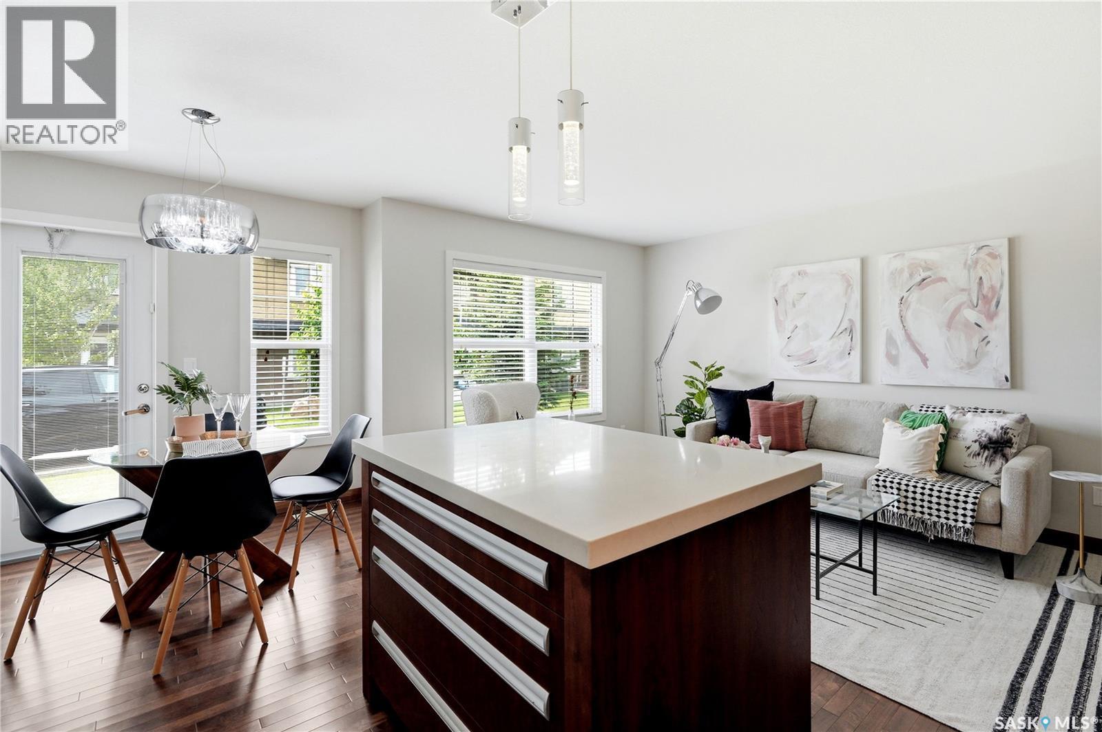 201 2007 Pohorecky Crescent, Saskatoon, SK - Indoor
