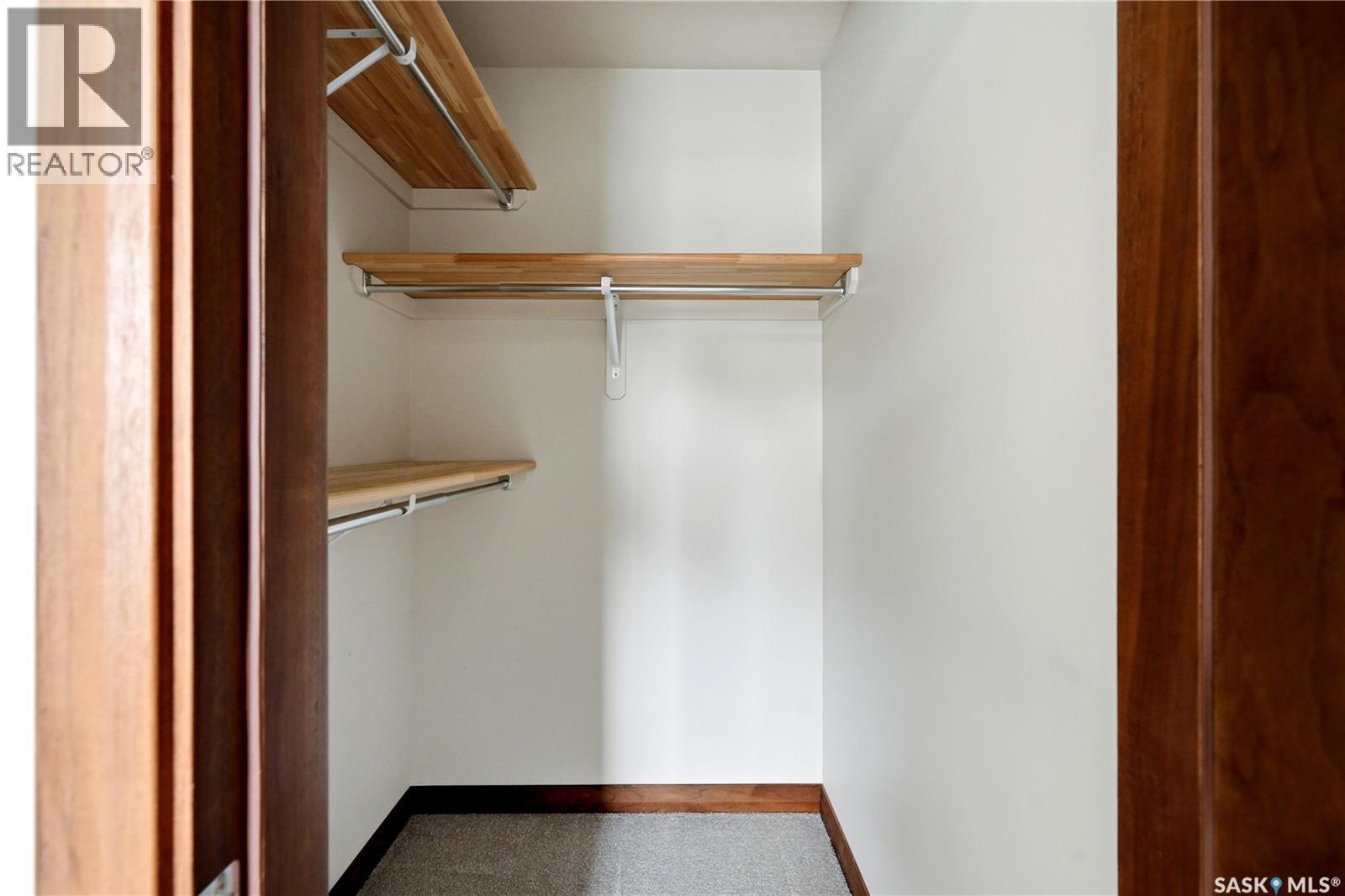 201 2007 Pohorecky Crescent, Saskatoon, SK - Indoor With Storage