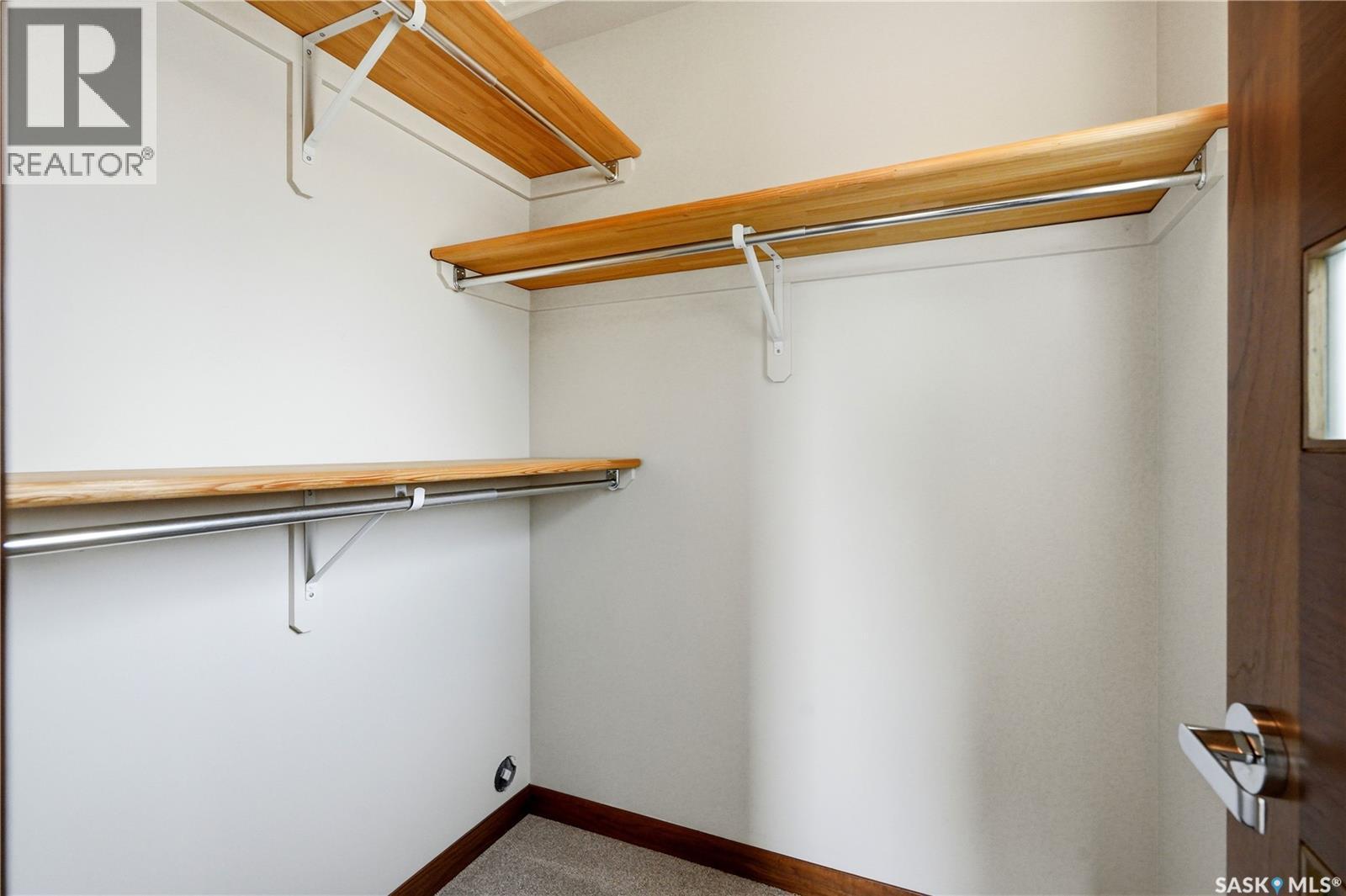 201 2007 Pohorecky Crescent, Saskatoon, SK - Indoor With Storage