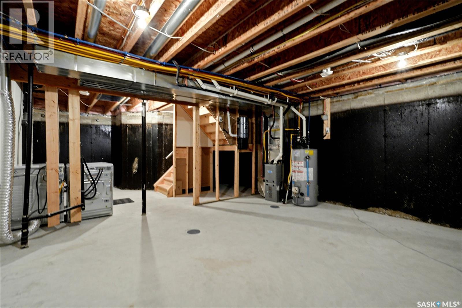 201 2007 Pohorecky Crescent, Saskatoon, SK - Indoor Photo Showing Basement