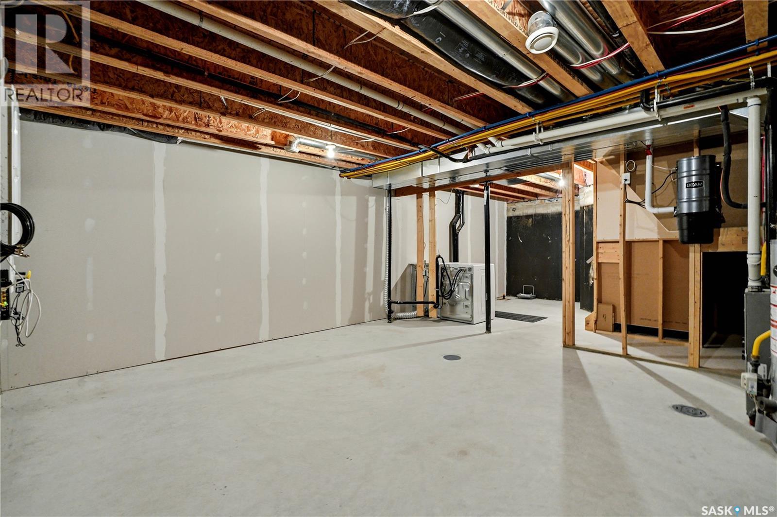 201 2007 Pohorecky Crescent, Saskatoon, SK - Indoor Photo Showing Basement