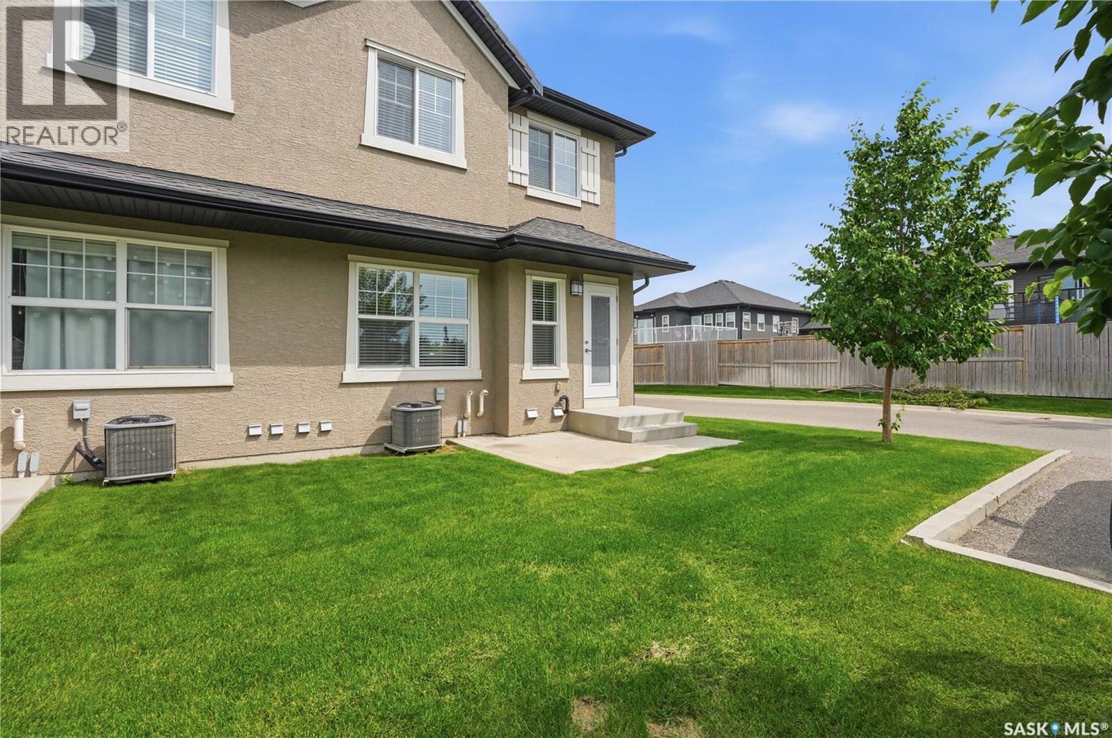 201 2007 Pohorecky Crescent, Saskatoon, SK - Outdoor