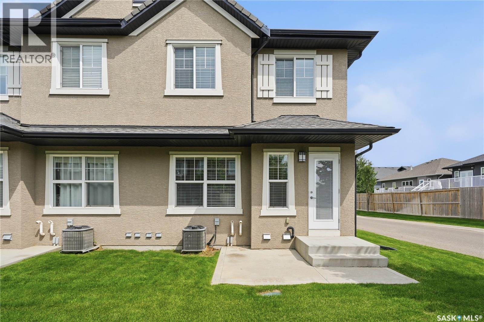 201 2007 Pohorecky Crescent, Saskatoon, SK - Outdoor With Facade