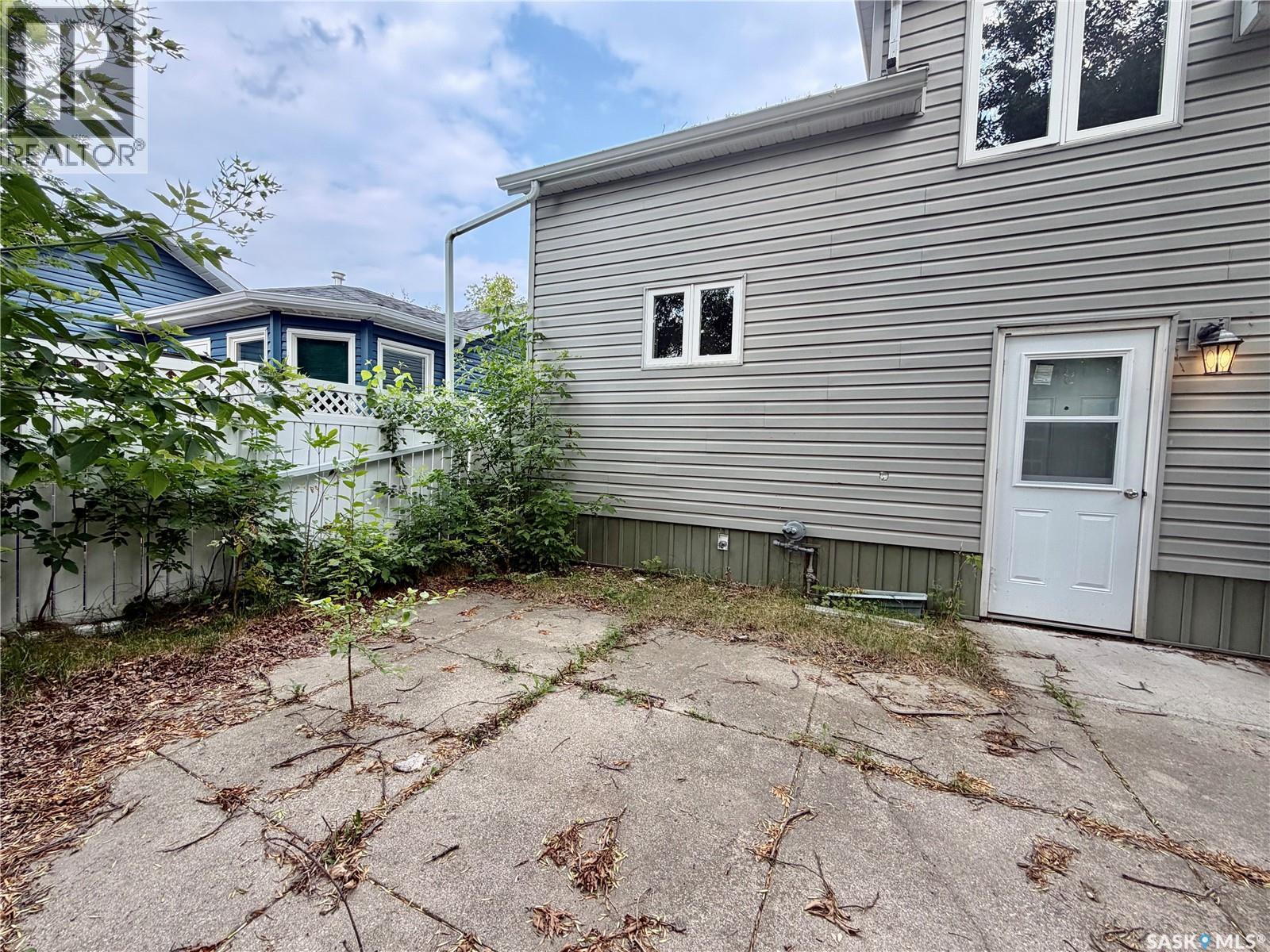 111 1St Street W, Carrot River, SK - Outdoor