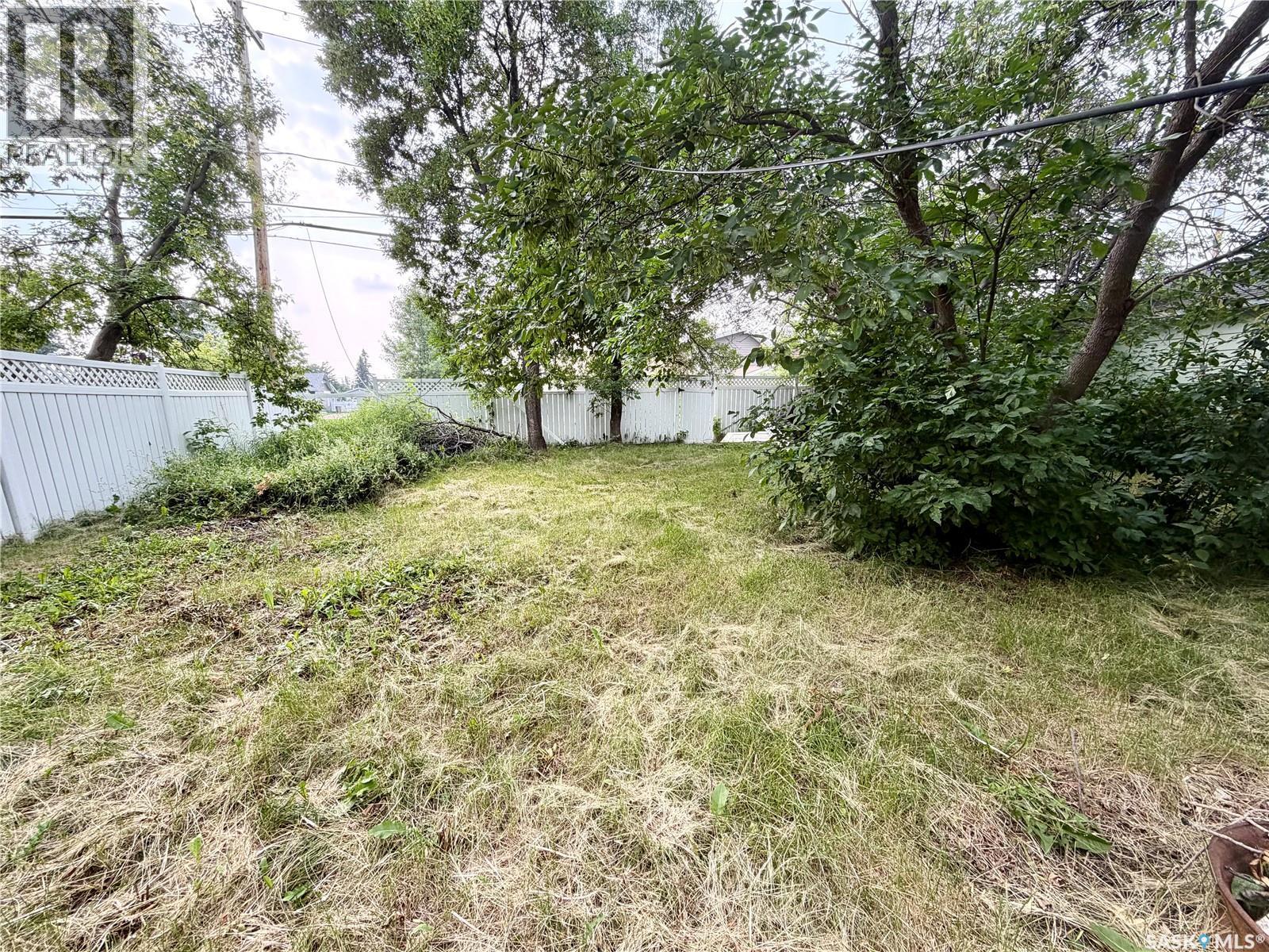 111 1St Street W, Carrot River, SK - Outdoor