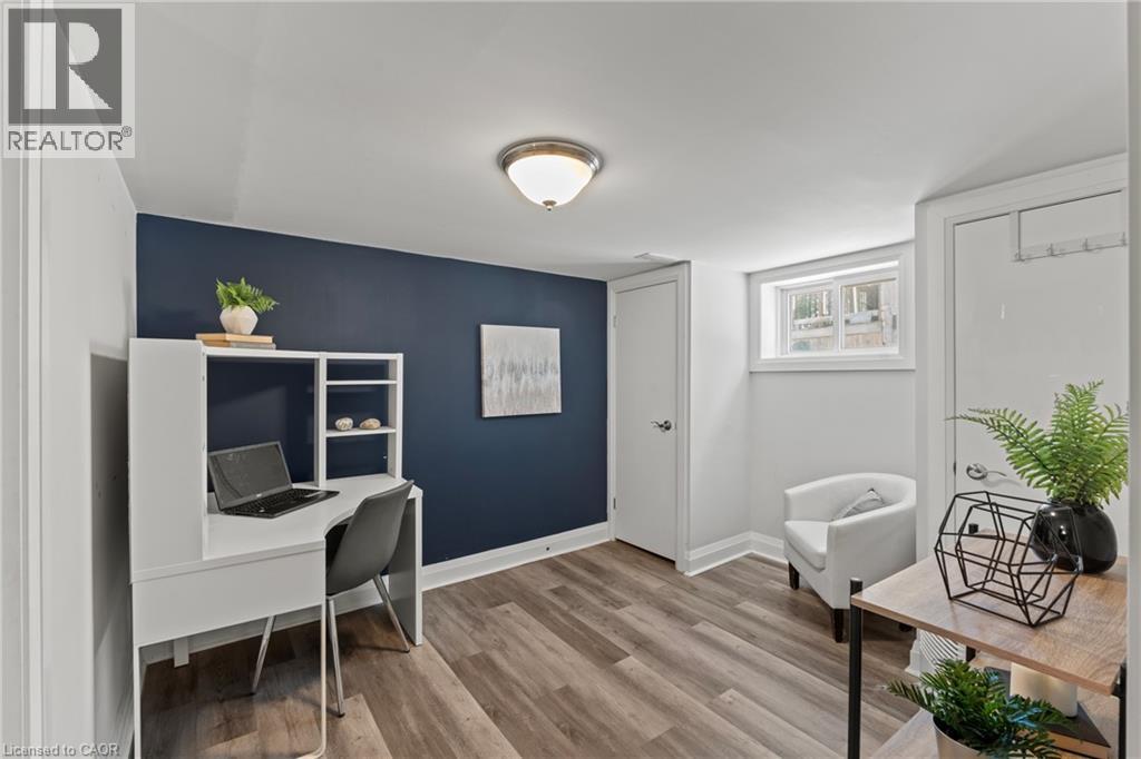 380 Thayer Avenue, Hamilton, ON - Indoor