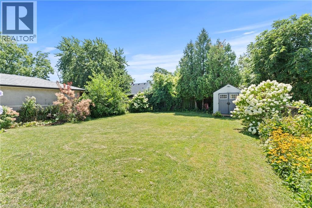 380 Thayer Avenue, Hamilton, ON - Outdoor