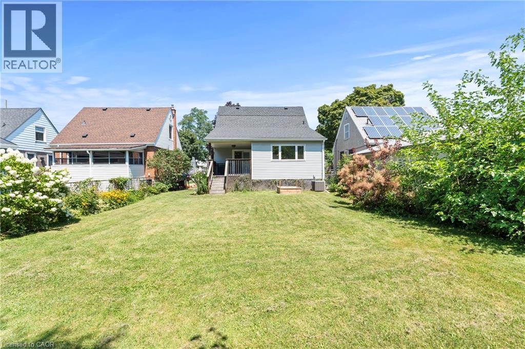 380 Thayer Avenue, Hamilton, ON - Outdoor