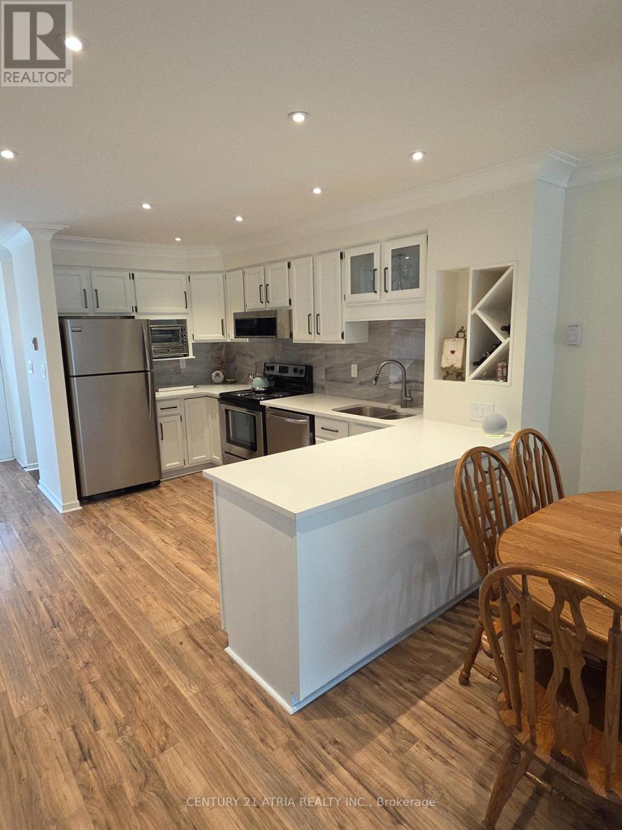 24 - 4 Paradise Boulevard, Ramara, ON - Indoor Photo Showing Other Room