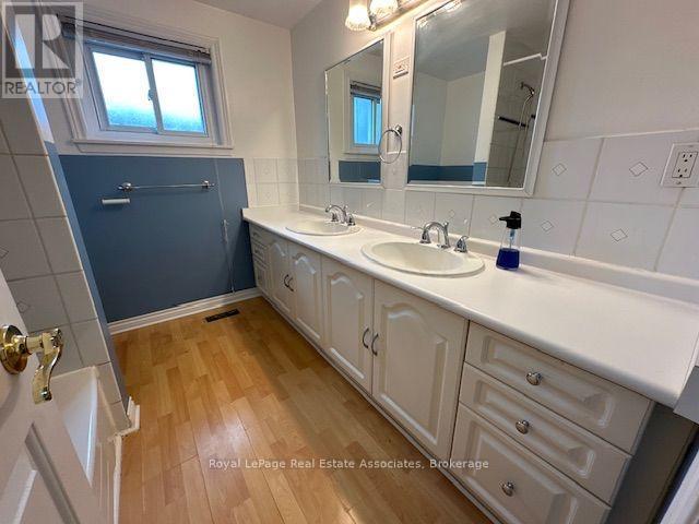13 Edwin Drive, Brampton, ON - Indoor Photo Showing Bathroom