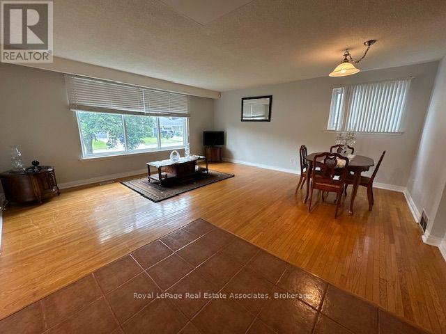 13 Edwin Drive, Brampton, ON - Indoor