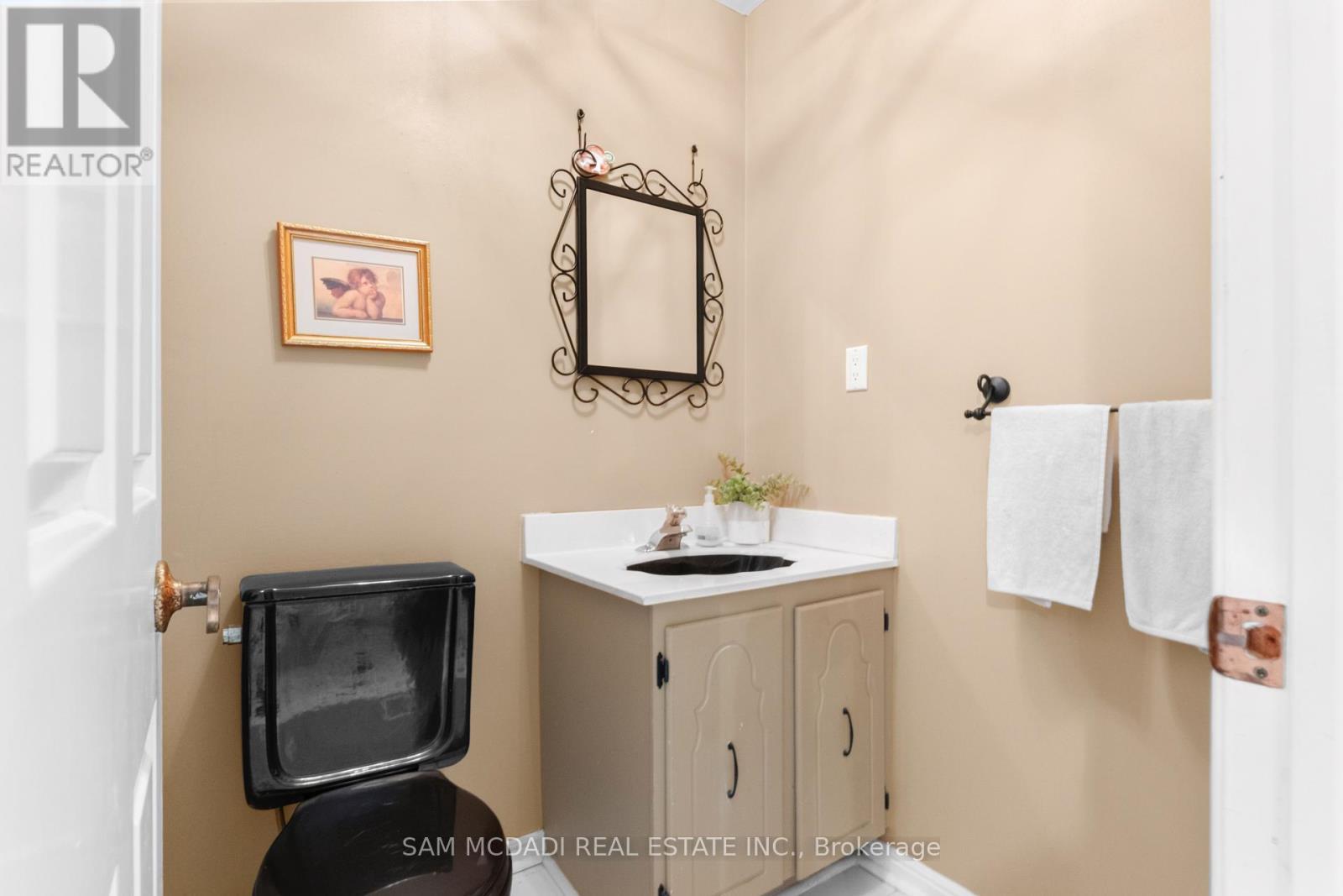 1077 Saginaw Crescent, Mississauga, ON - Indoor