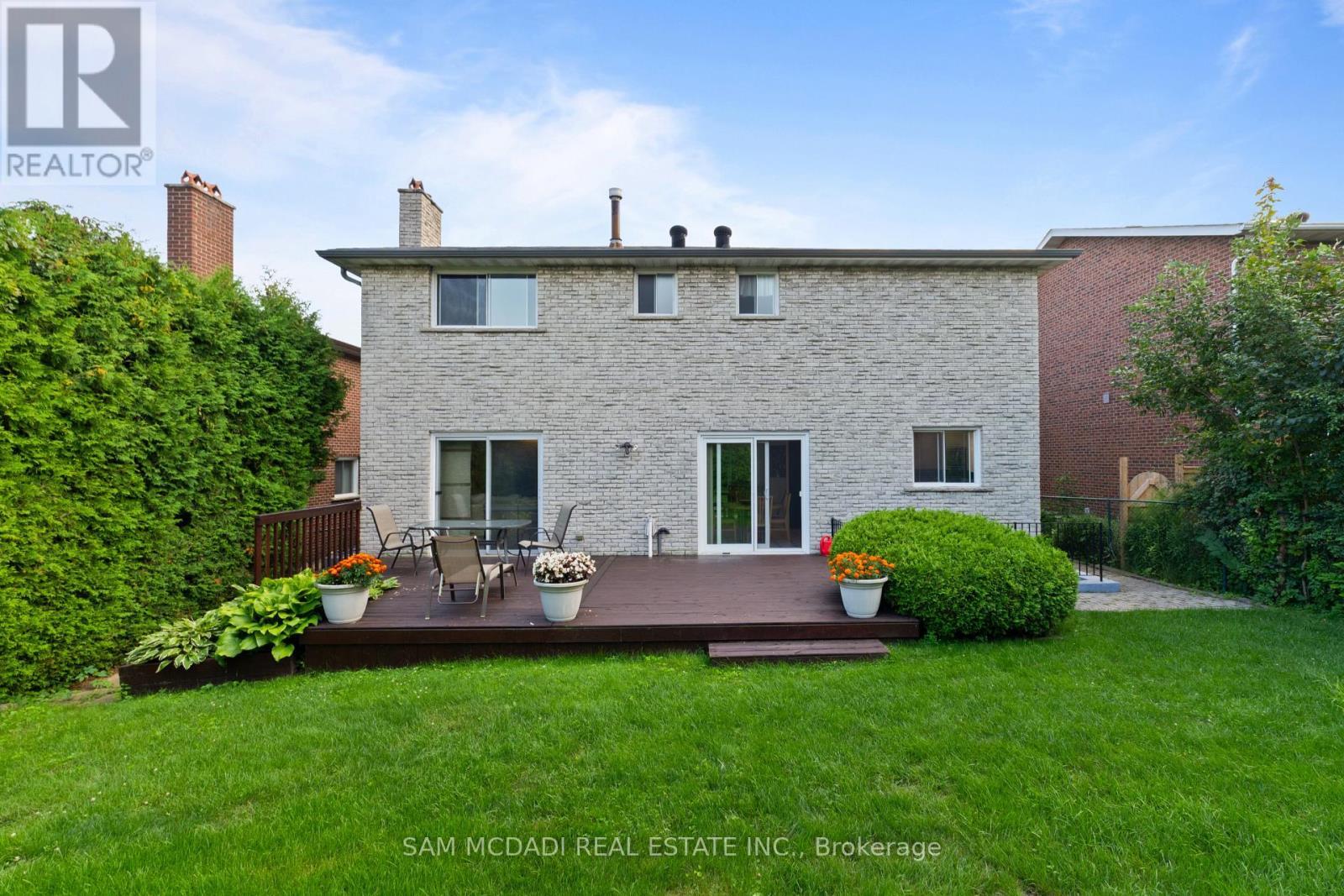 1077 Saginaw Crescent, Mississauga, ON - Outdoor With Deck Patio Veranda