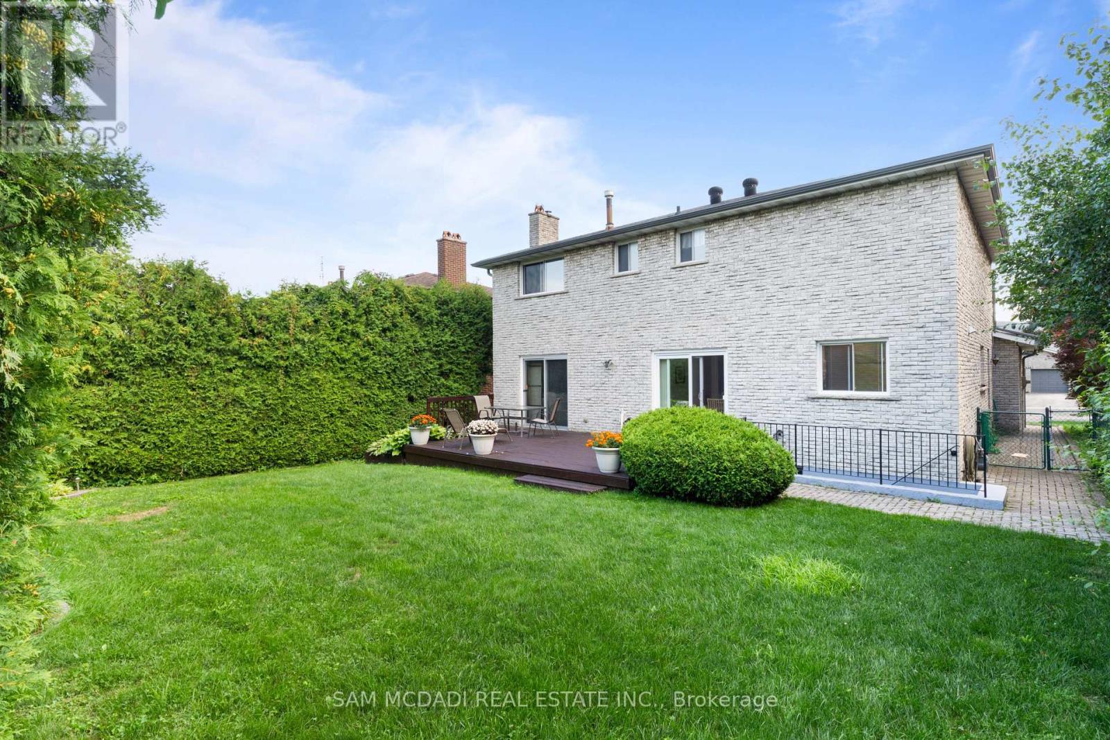 1077 Saginaw Crescent, Mississauga, ON - Outdoor