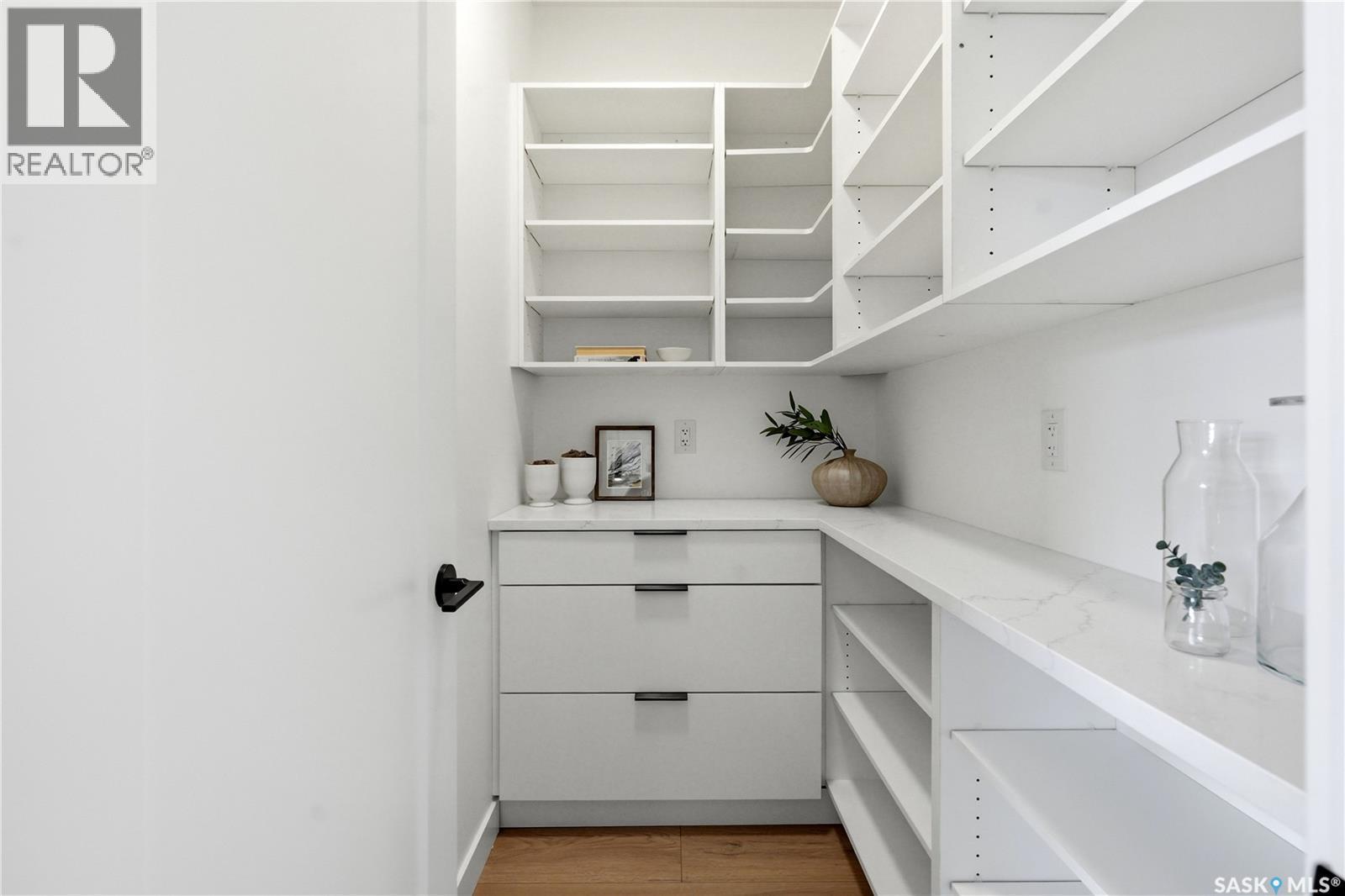 1514 Ewart Avenue, Saskatoon, SK - Indoor