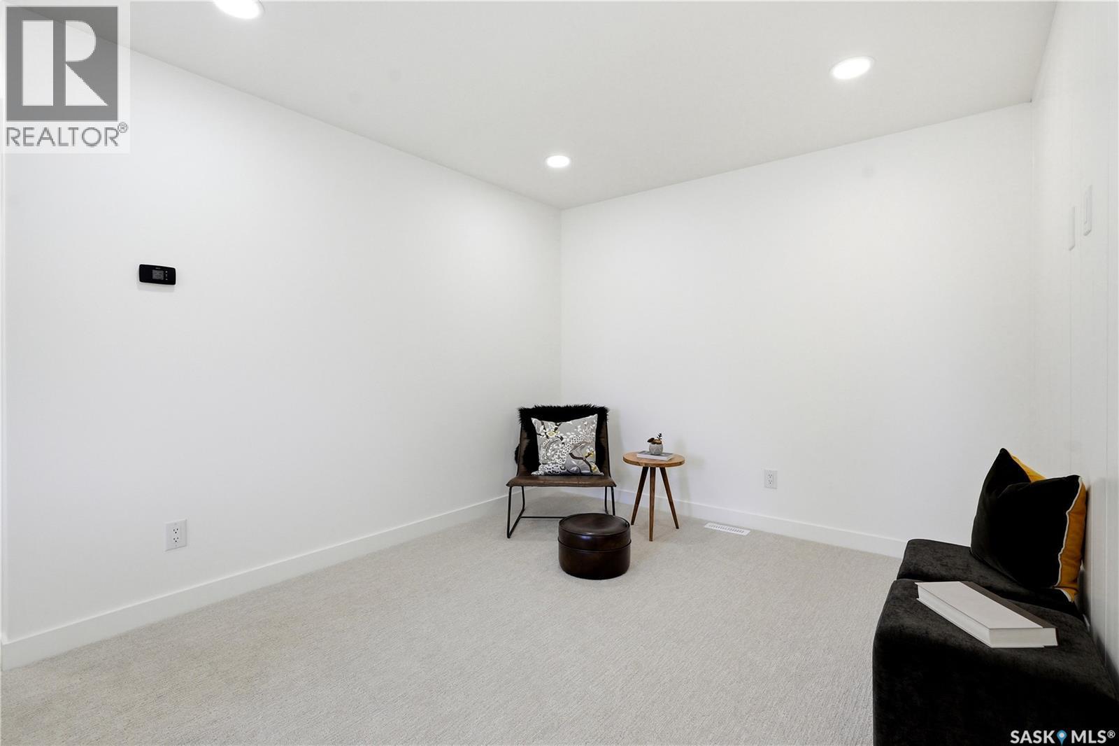 1514 Ewart Avenue, Saskatoon, SK - Indoor Photo Showing Other Room
