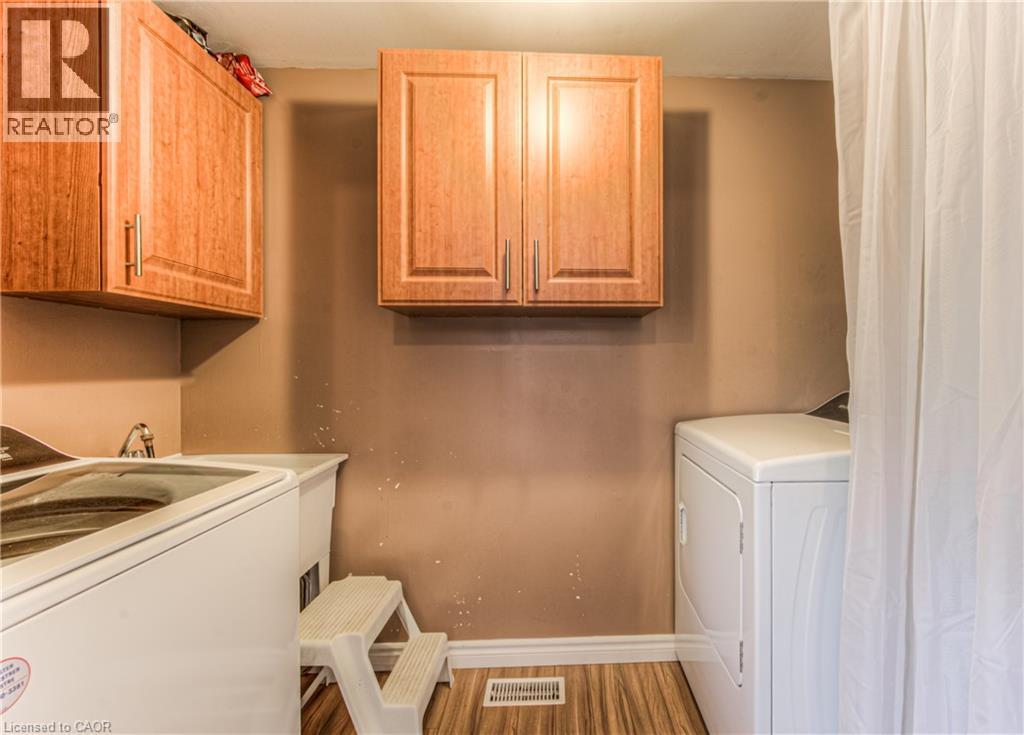 82 Roseneath Crescent, Kitchener, ON - Indoor Photo Showing Laundry Room