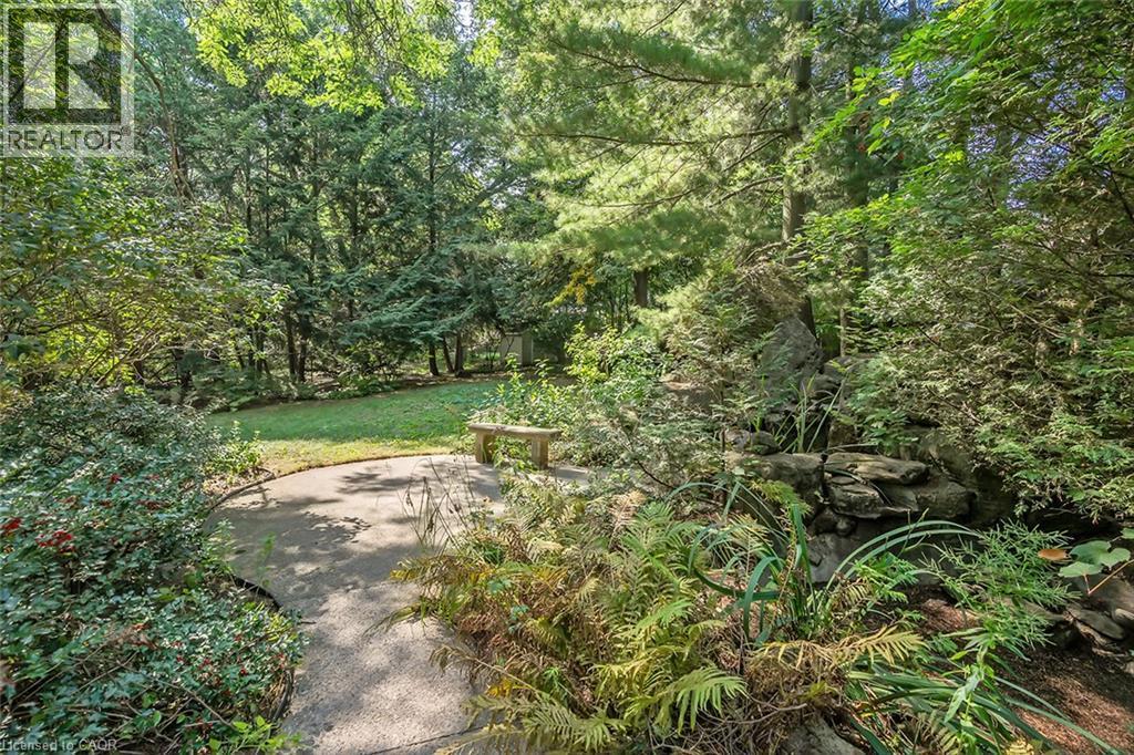 4189 Inglewood Drive, Burlington, ON - Outdoor