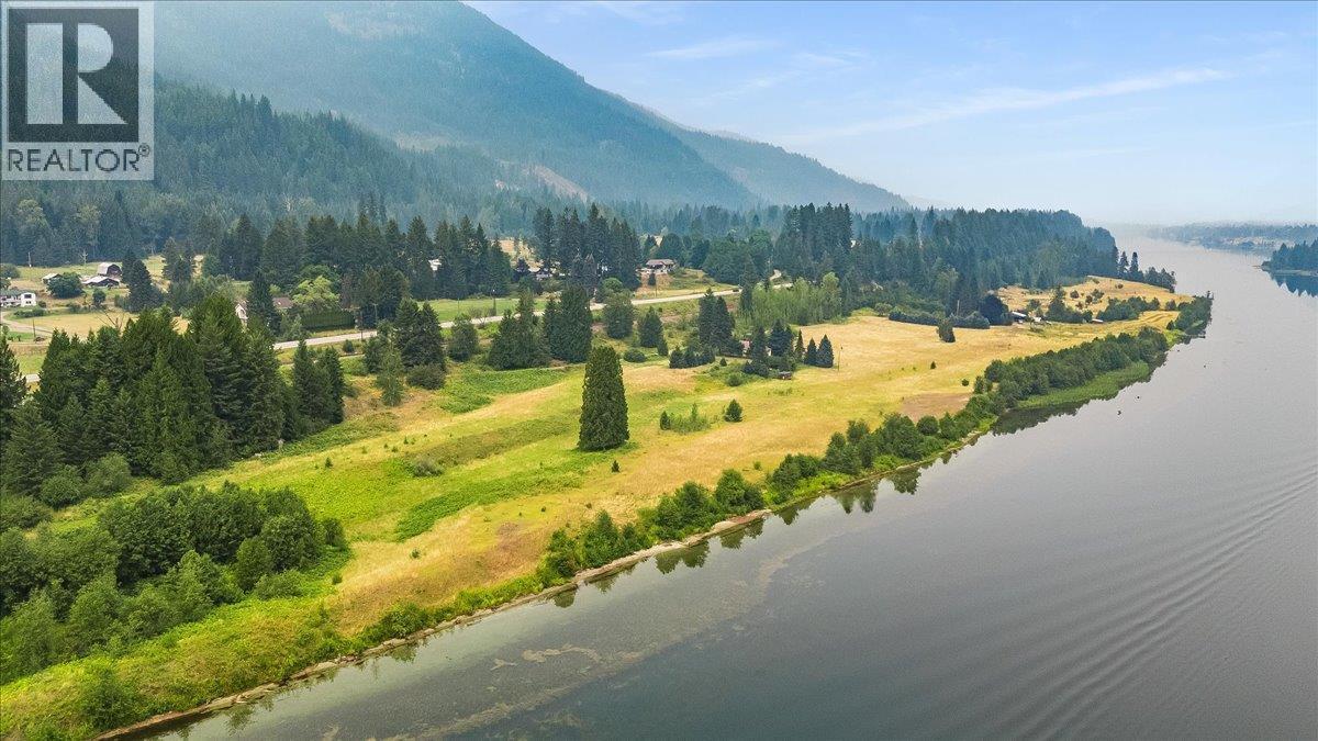 1864 Highway 3A, Castlegar, BC - Outdoor With Body Of Water With View