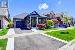 40 NORTHWAY AVENUE Whitchurch-Stouffville, ON L4A 0T5