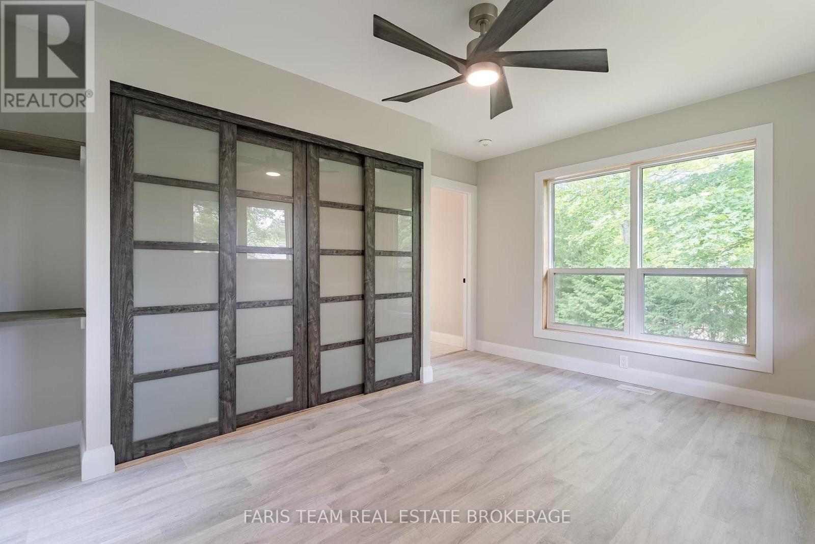8 Joliet Crescent, Tiny, ON - Indoor Photo Showing Other Room
