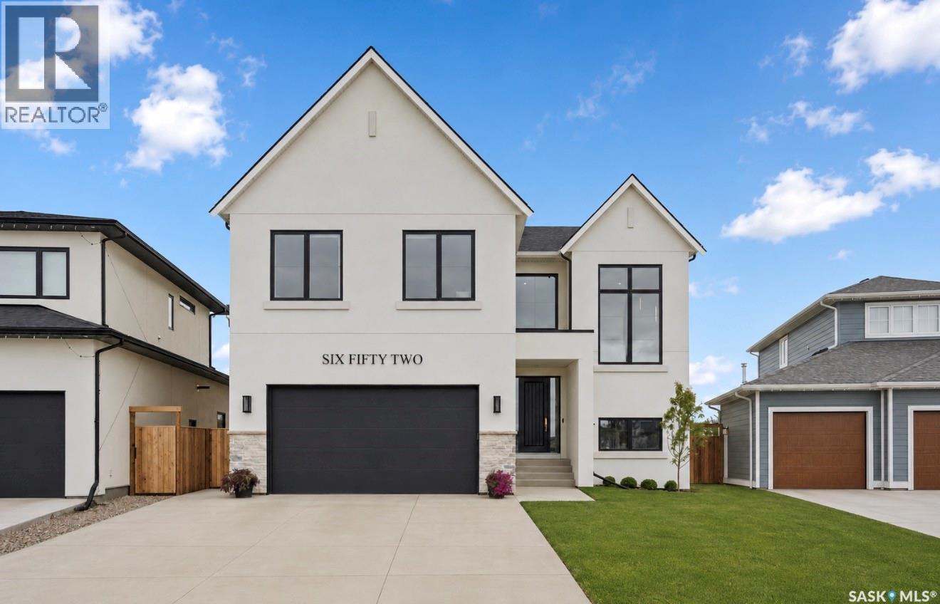 652 Pepper Bend, Saskatoon, SK - Outdoor With Facade