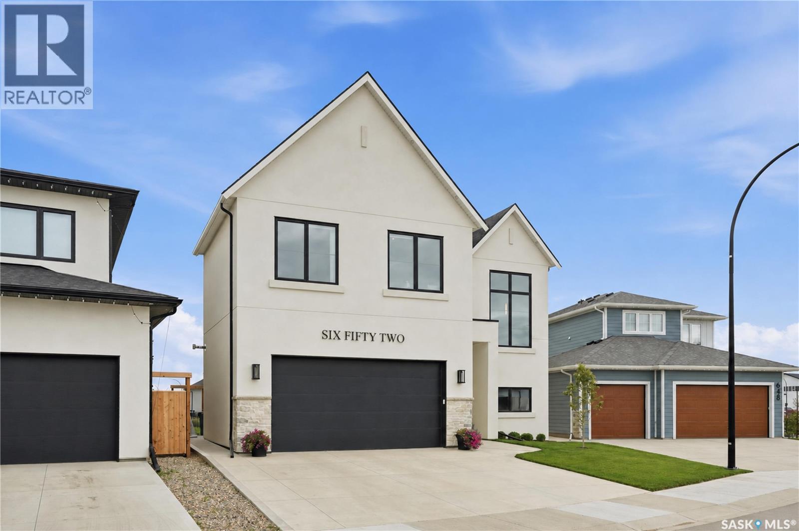 652 Pepper Bend, Saskatoon, SK - Outdoor