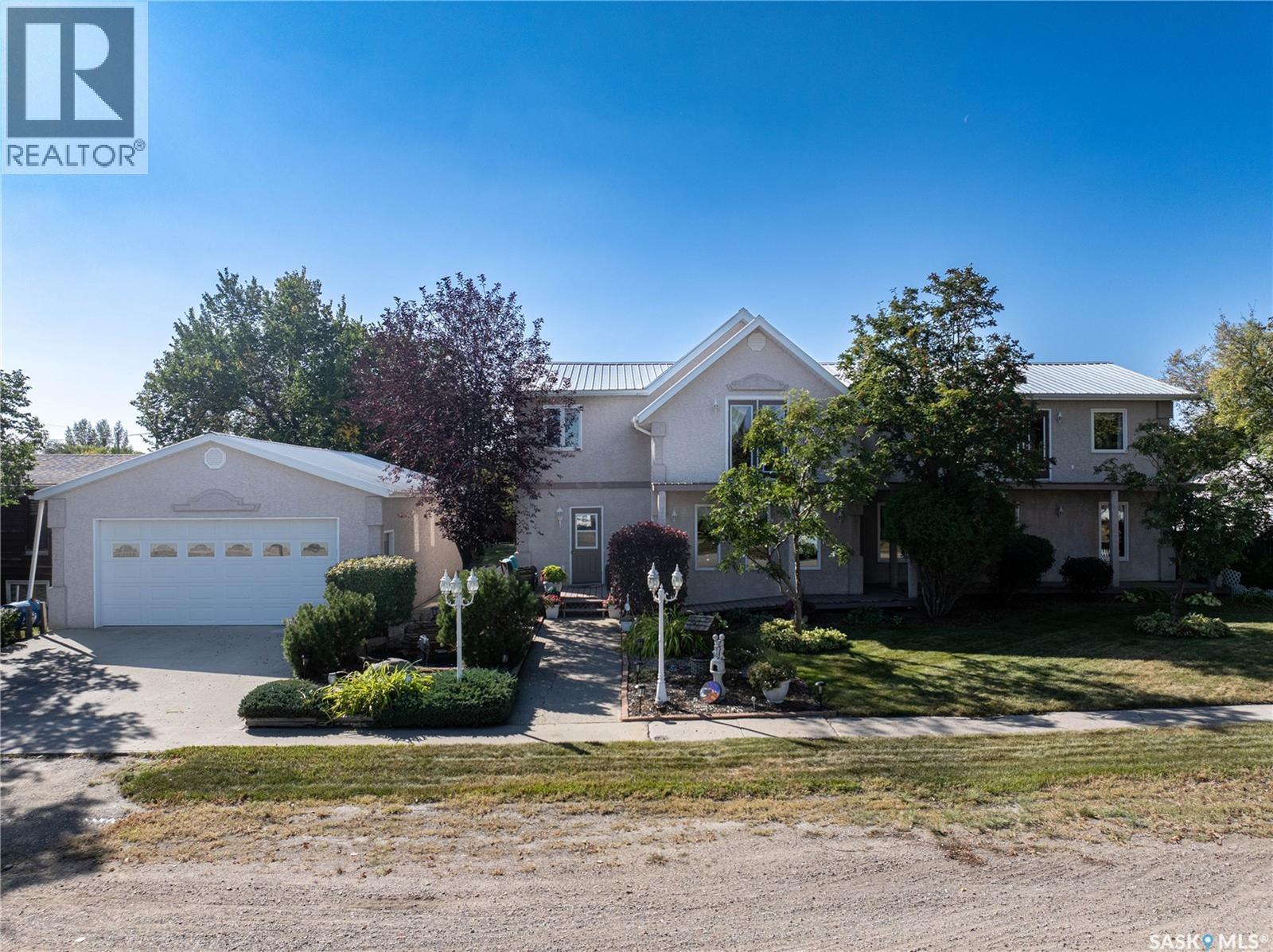 304 1St Street W, Milden, SK - Outdoor