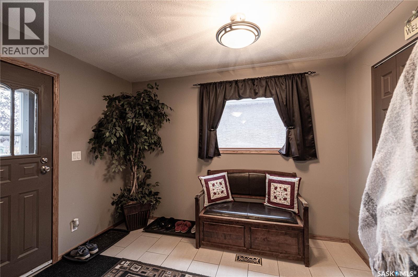 304 1St Street W, Milden, SK - Indoor Photo Showing Other Room