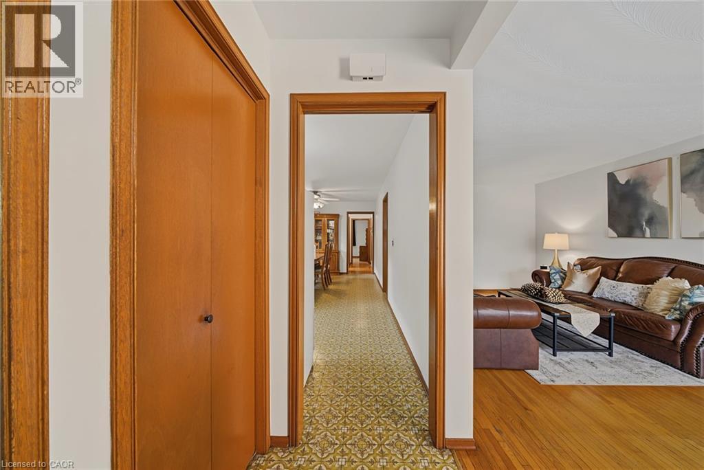 44 Tom Street, Hamilton, ON - Indoor