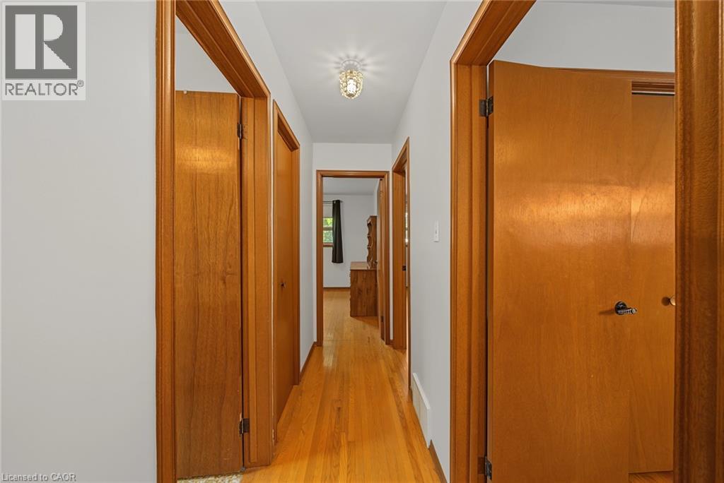 44 Tom Street, Hamilton, ON - Indoor Photo Showing Other Room