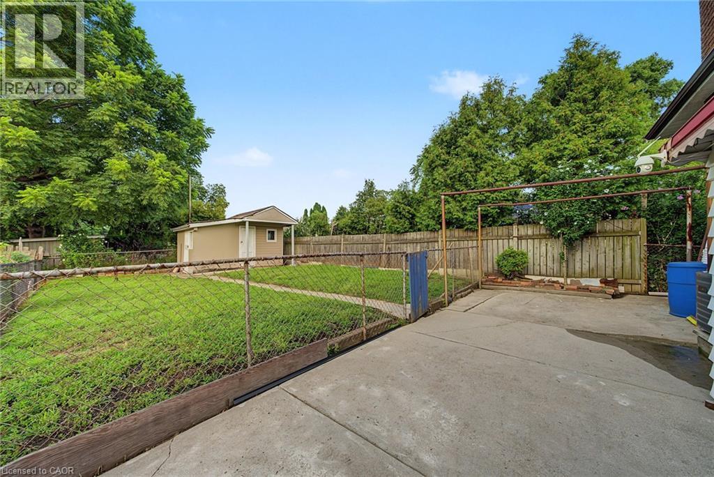 44 Tom Street, Hamilton, ON - Outdoor