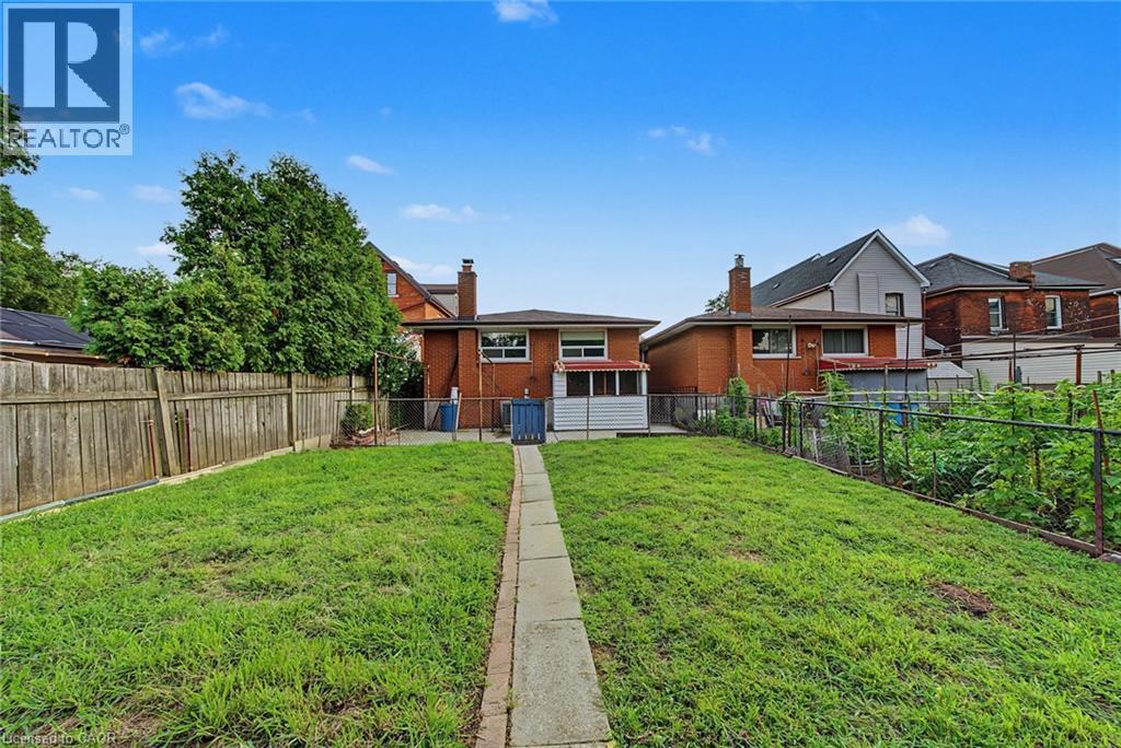 44 Tom Street, Hamilton, ON - Outdoor