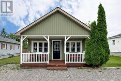 39 LAKEVIEW AVENUE Scugog, ON L0B 1E0