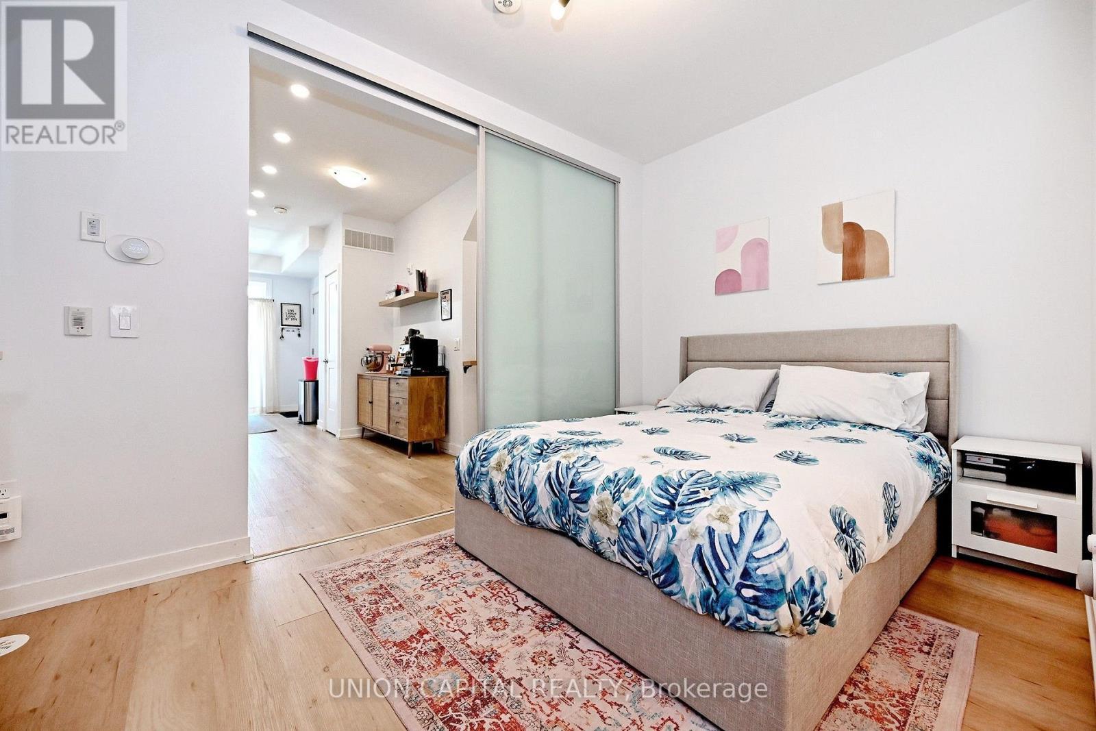 39 - 57 Finch Avenue W, Toronto, ON - Indoor Photo Showing Bedroom