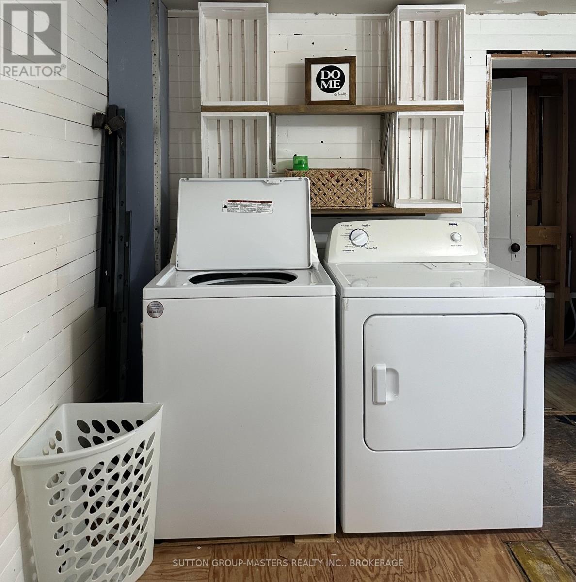 1609 County Road 42 Road, Rideau Lakes, ON - Indoor Photo Showing Laundry Room