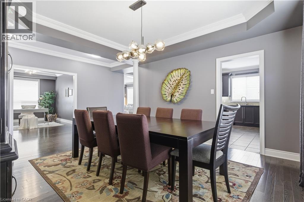 905 Marigold Court, Kitchener, ON - Indoor Photo Showing Dining Room