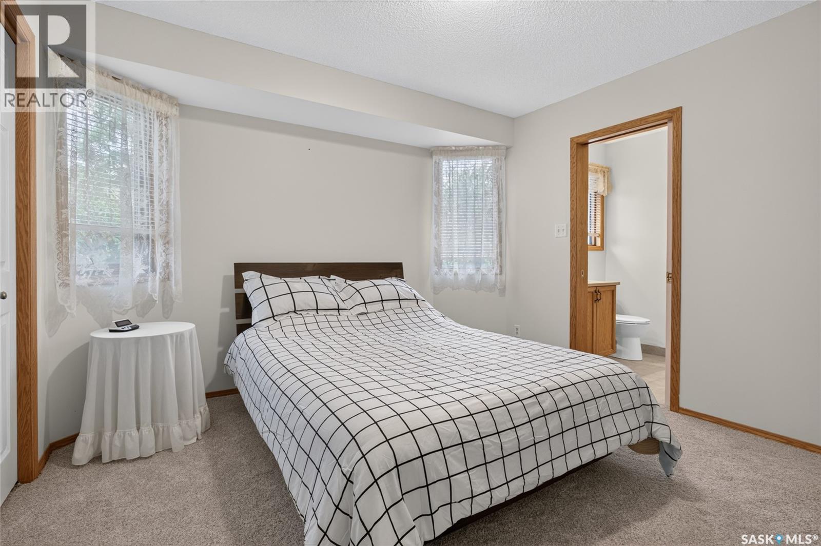 3547 Hazel Grove, Regina, SK - Indoor Photo Showing Bedroom