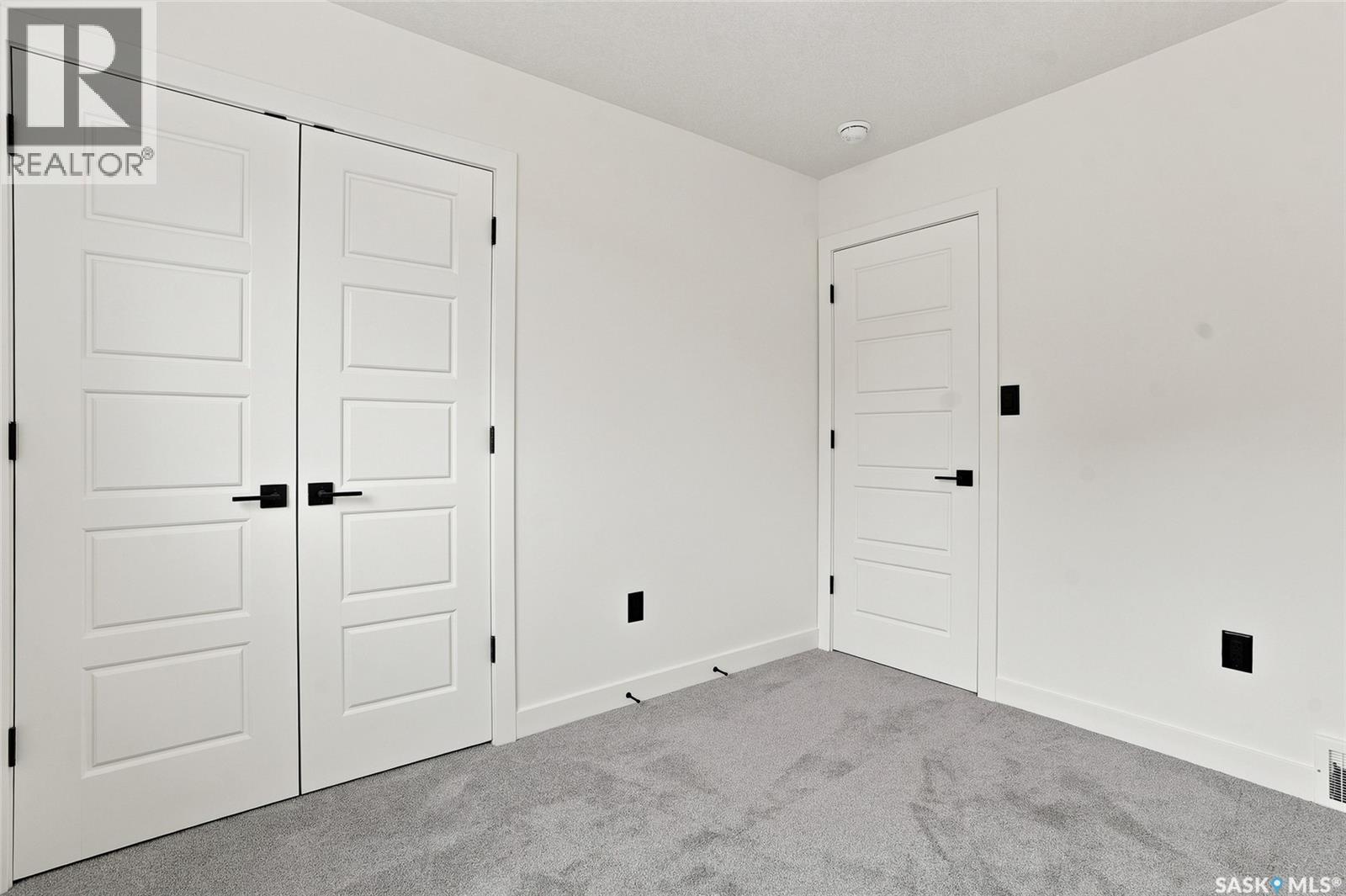 1220 H Avenue N, Saskatoon, SK - Indoor Photo Showing Other Room