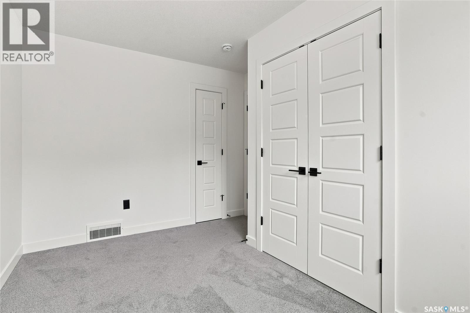 1220 H Avenue N, Saskatoon, SK - Indoor Photo Showing Other Room