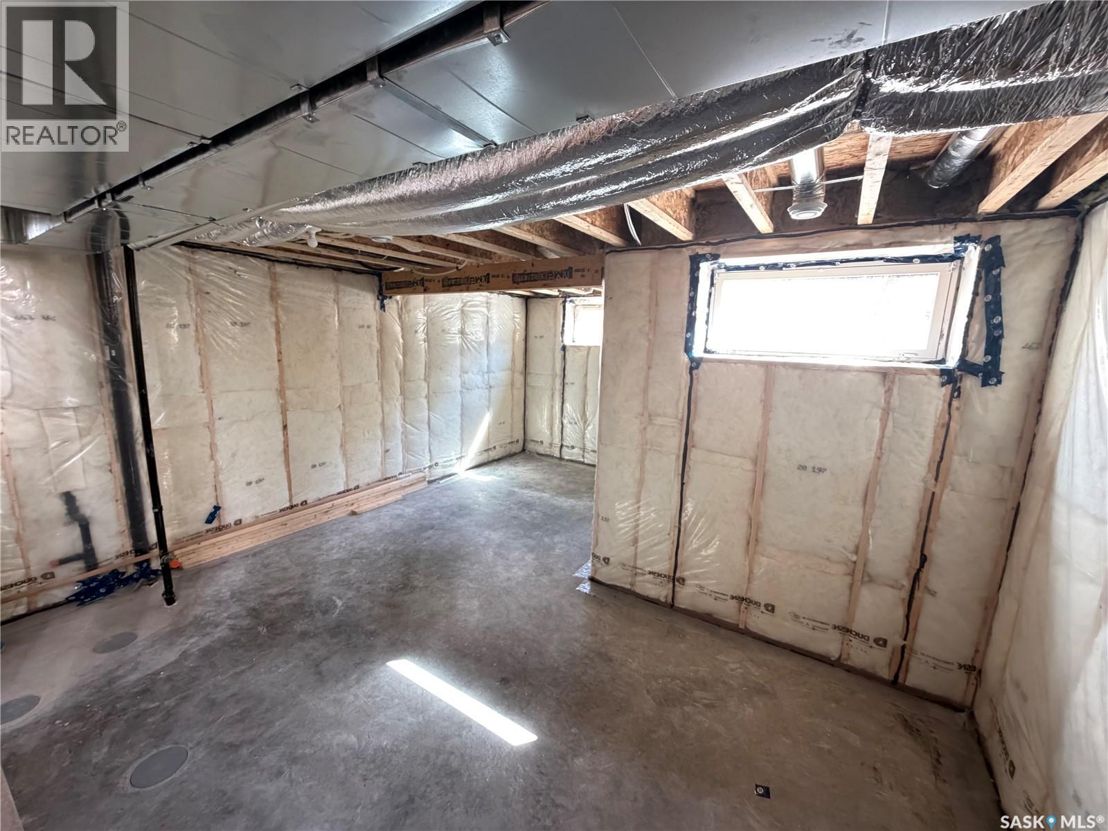 1220 H Avenue N, Saskatoon, SK - Indoor Photo Showing Basement